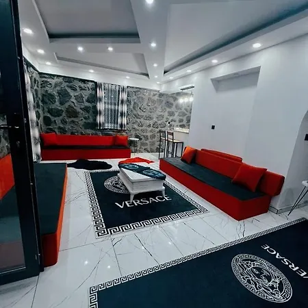 Sapanca Tas Konak Villa